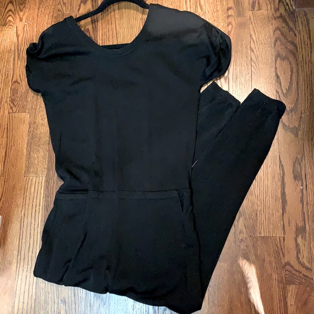 Black theory jumpsuit w cuffed sleeves & jogger